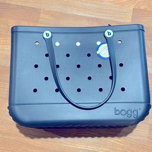 Navy NWT Bogg Bag